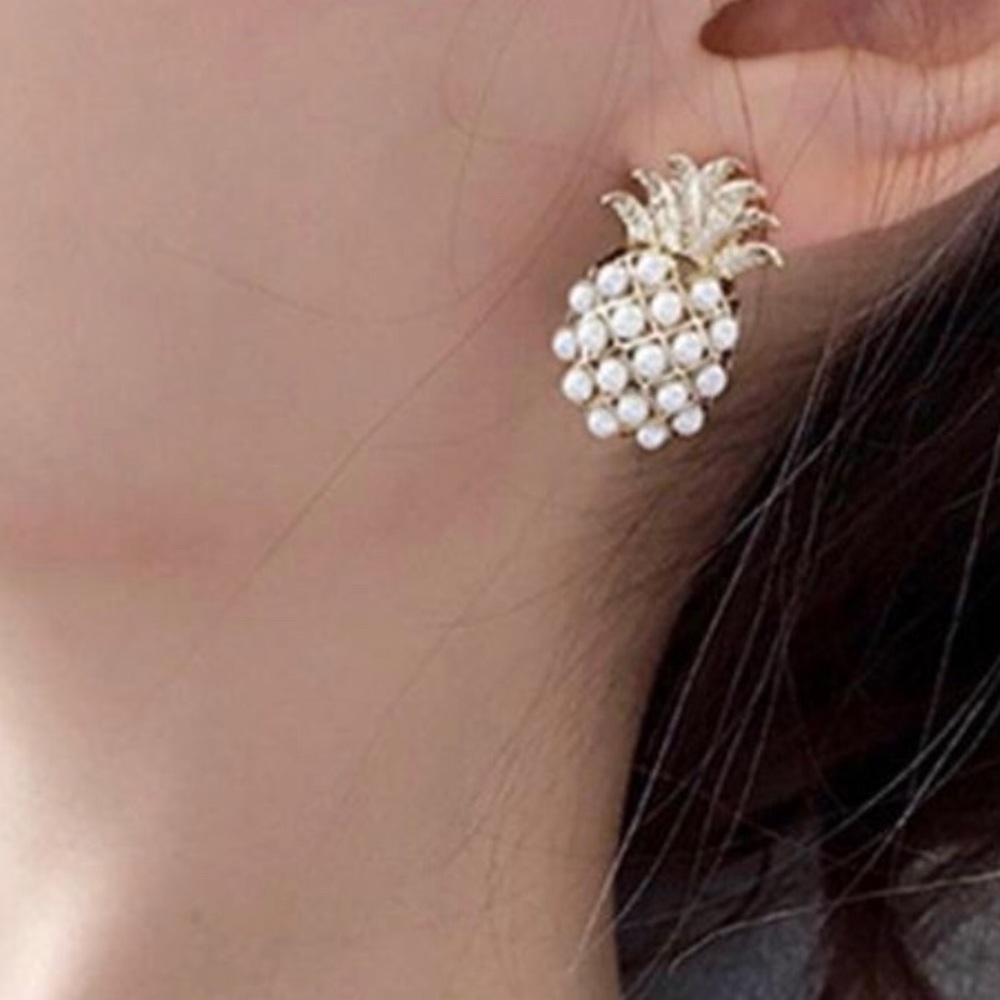 Pineapple Pearl Earrings